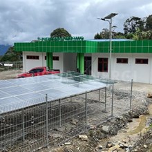 Pembangkit Listrik Tenaga Surya Off-grid batrai lithium 5 kwp untuk Gedung perkantoran